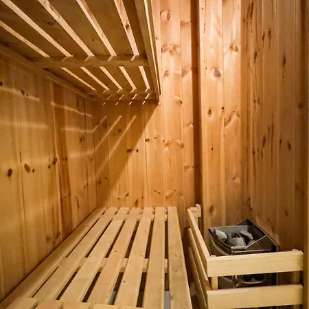 Avec Sauna Apartment